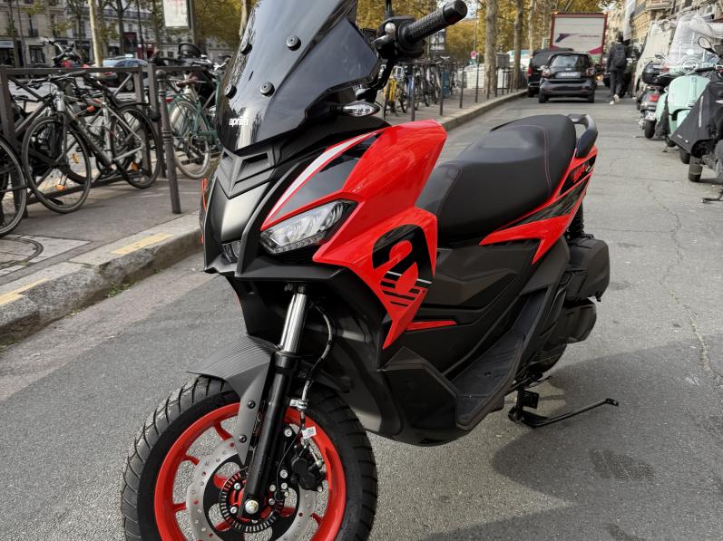 APRILIA SR-GT 125