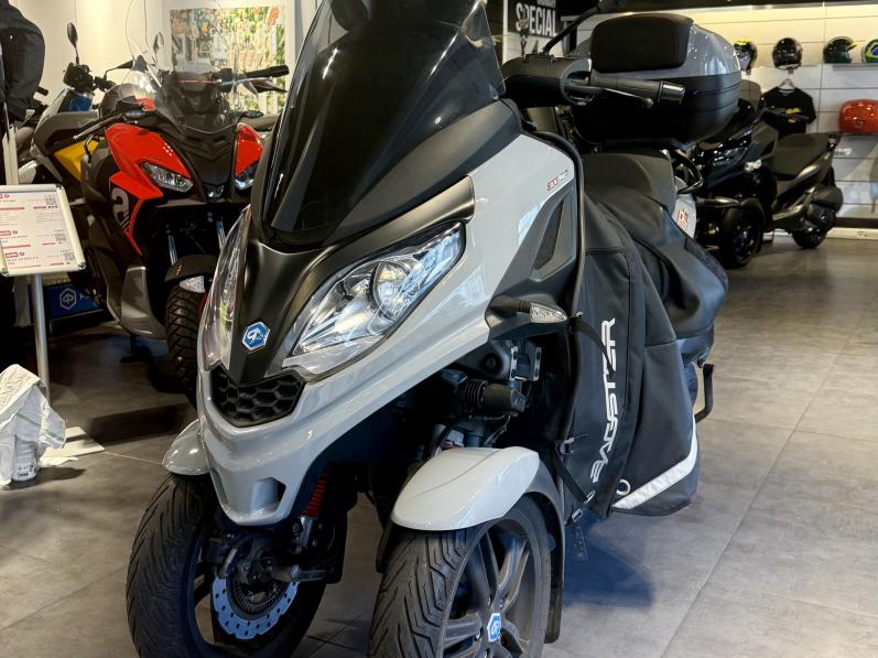 PIAGGIO MP3 300 HPE SPORT E5