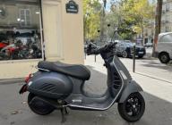 VESPA GTS 300 SPORT GRIS MAT 1ER MAIN 