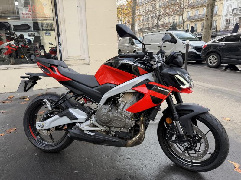 APRILIA TUONO 457 NOIR - 1ER MAIN 